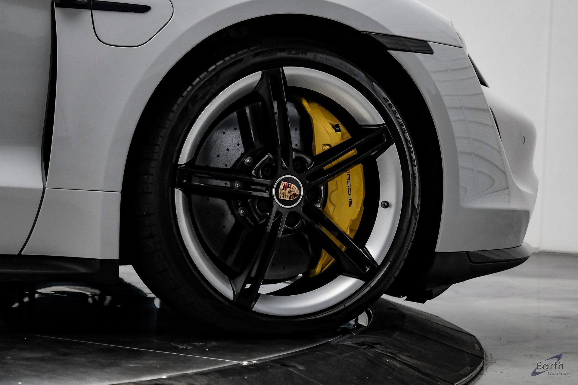 Used 2020 Porsche Taycan Turbo S image 83