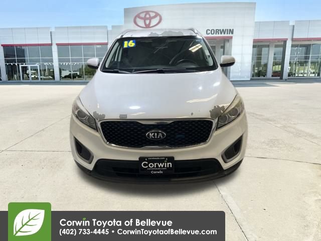 Used 2016 Kia Sorento LX w/ LX Convenience Package image 8
