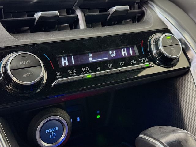 Used 2021 Toyota Venza XLE image 17