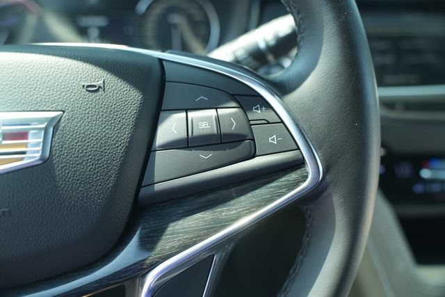Used 2020 Cadillac XT5 Premium Luxury AWD/4WD image 32