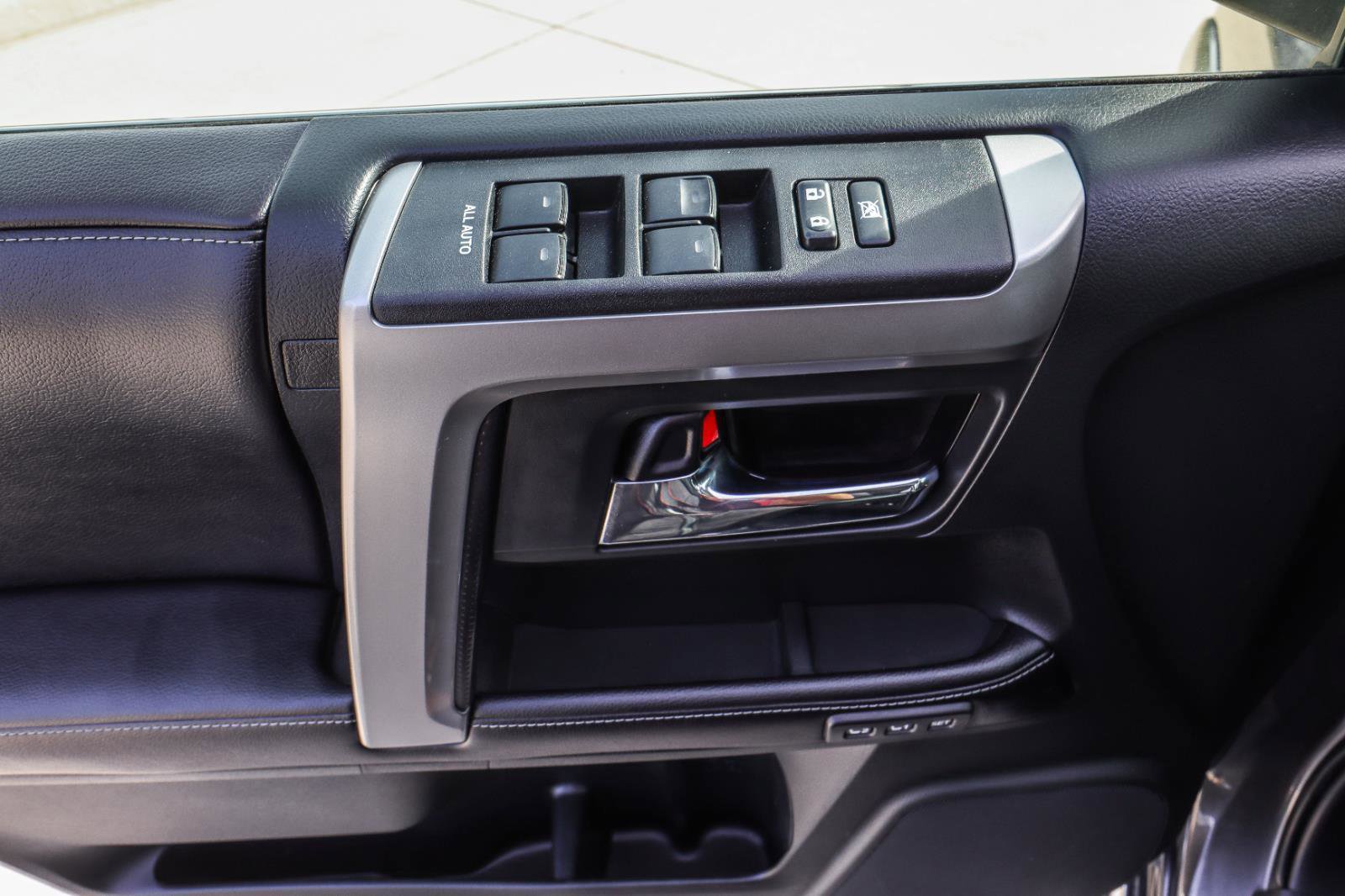 Used 2017 Toyota 4Runner Limited image 35