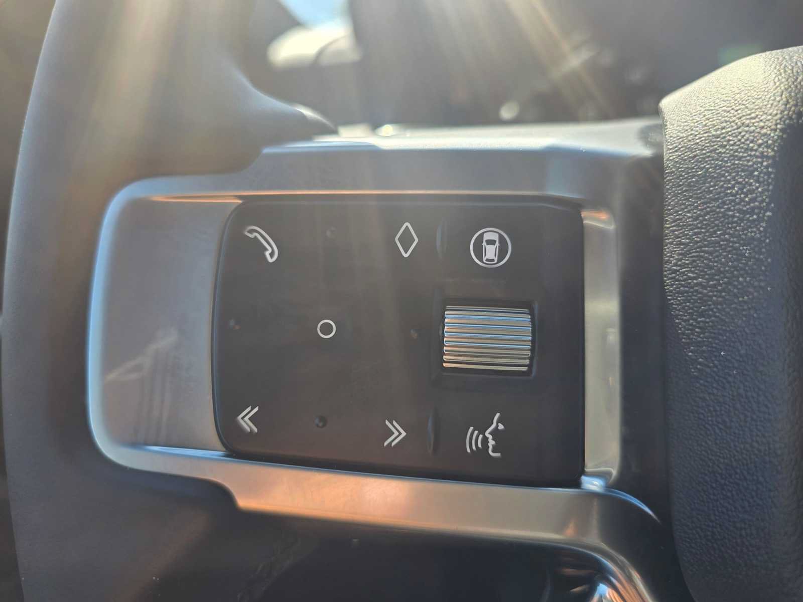 New 2026 Land Rover Discovery Dynamic SE AWD/4WD image 34