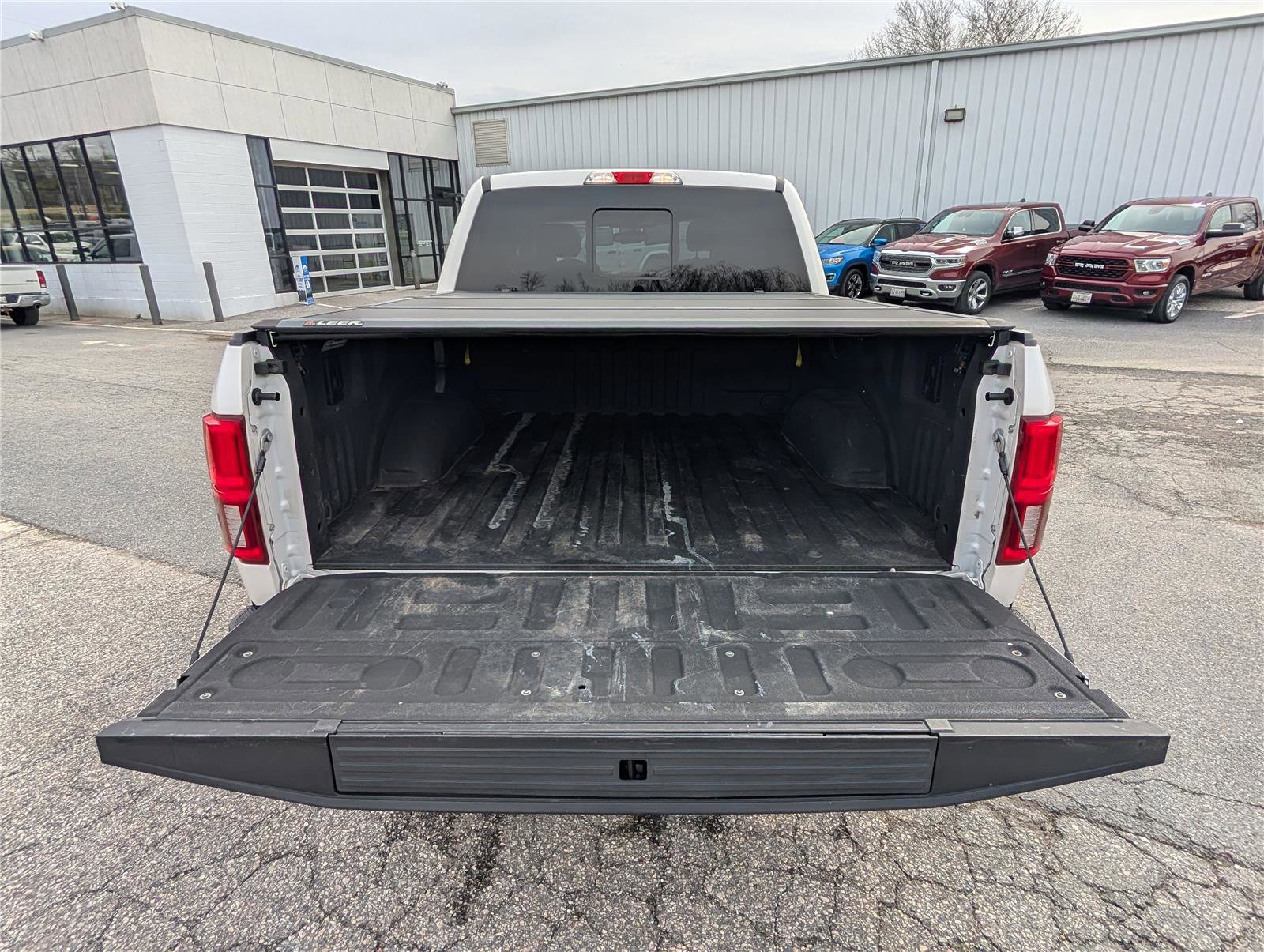 Used 2019 Ford F150 Lariat w/ Equipment Group 501A Mid image 12