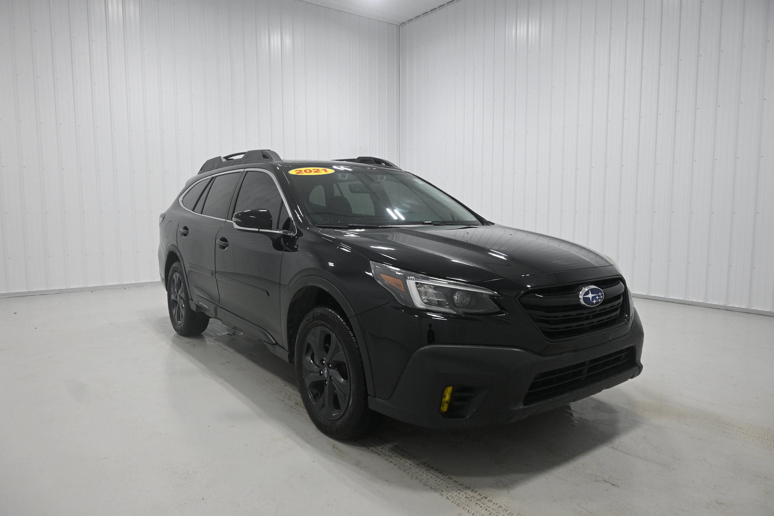Used 2021 Subaru Outback Onyx Edition XT AWD/4WD image 3