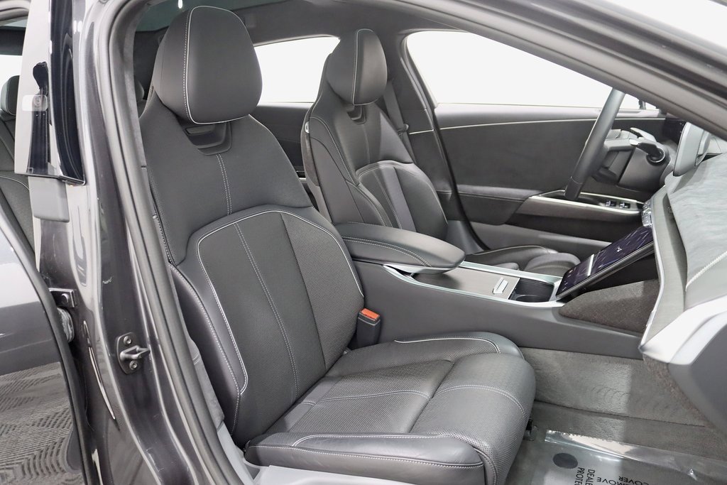 Used 2022 Lucid Air Grand Touring image 31