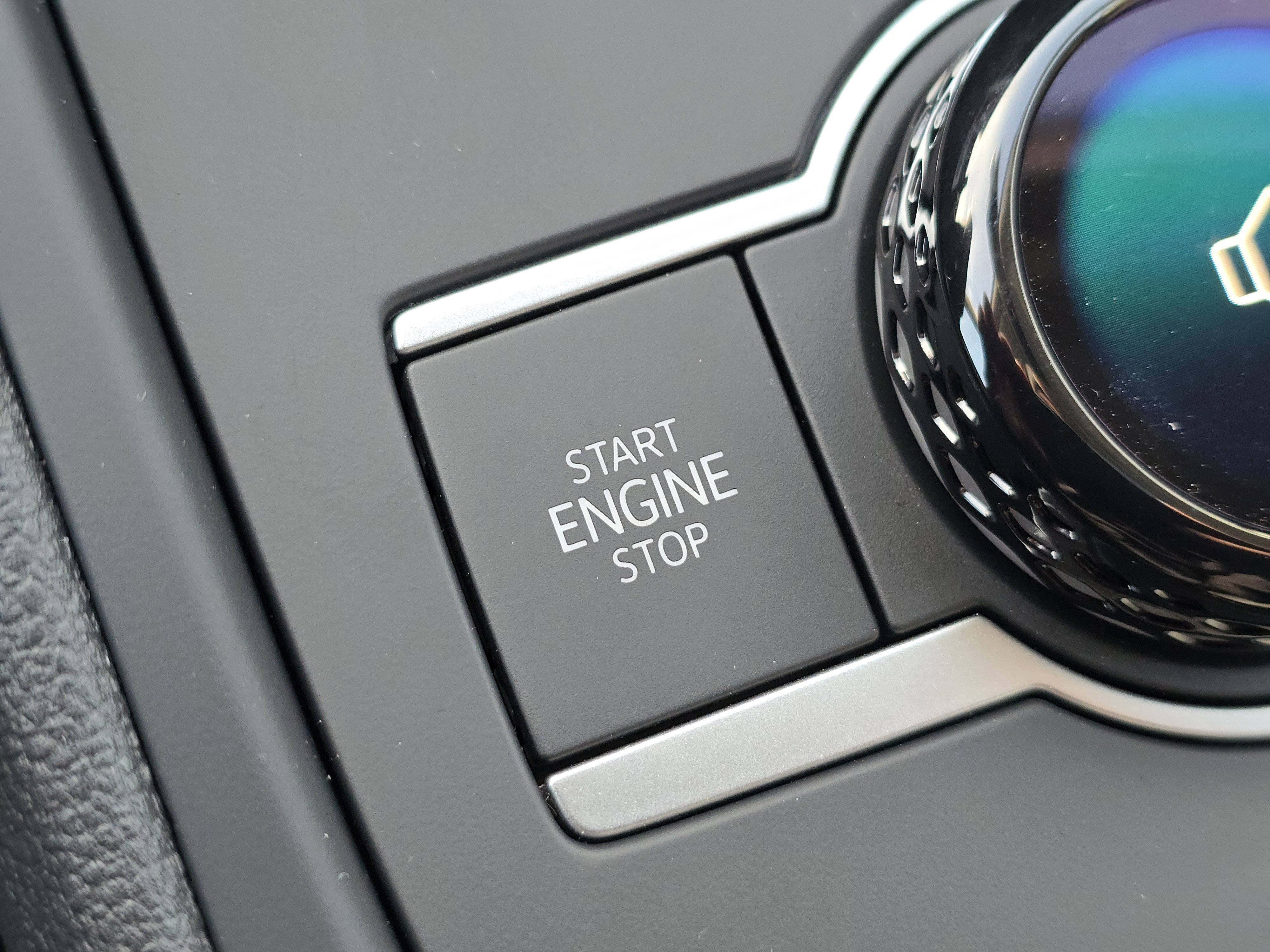 New 2026 Volkswagen Tiguan SE image 25