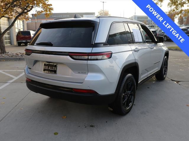 Used 2025 Jeep Grand Cherokee Altitude w/ Trailer Tow Package image 9