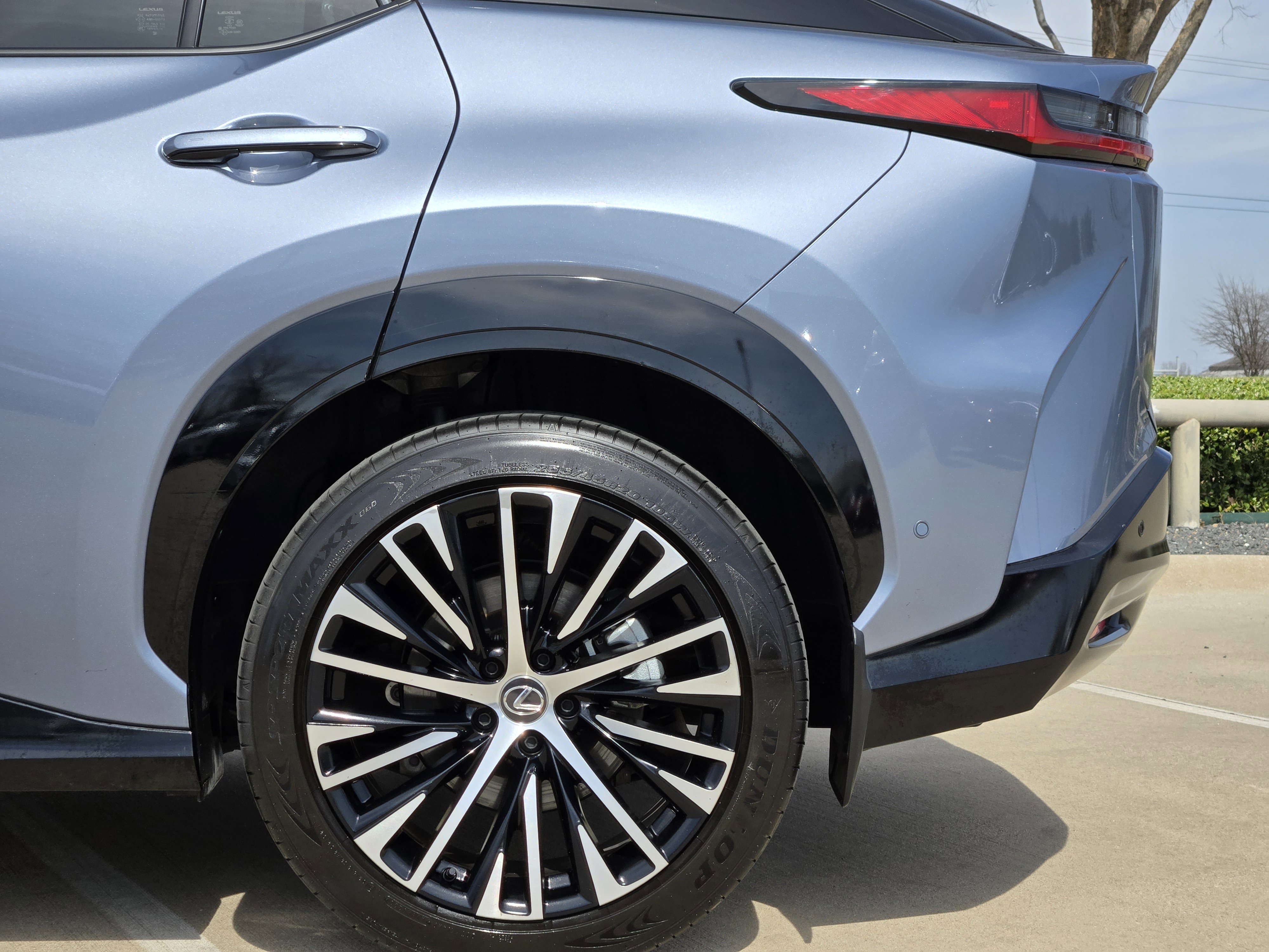 Used 2023 Lexus RZ 450e Premium w/ Technology Package image 16