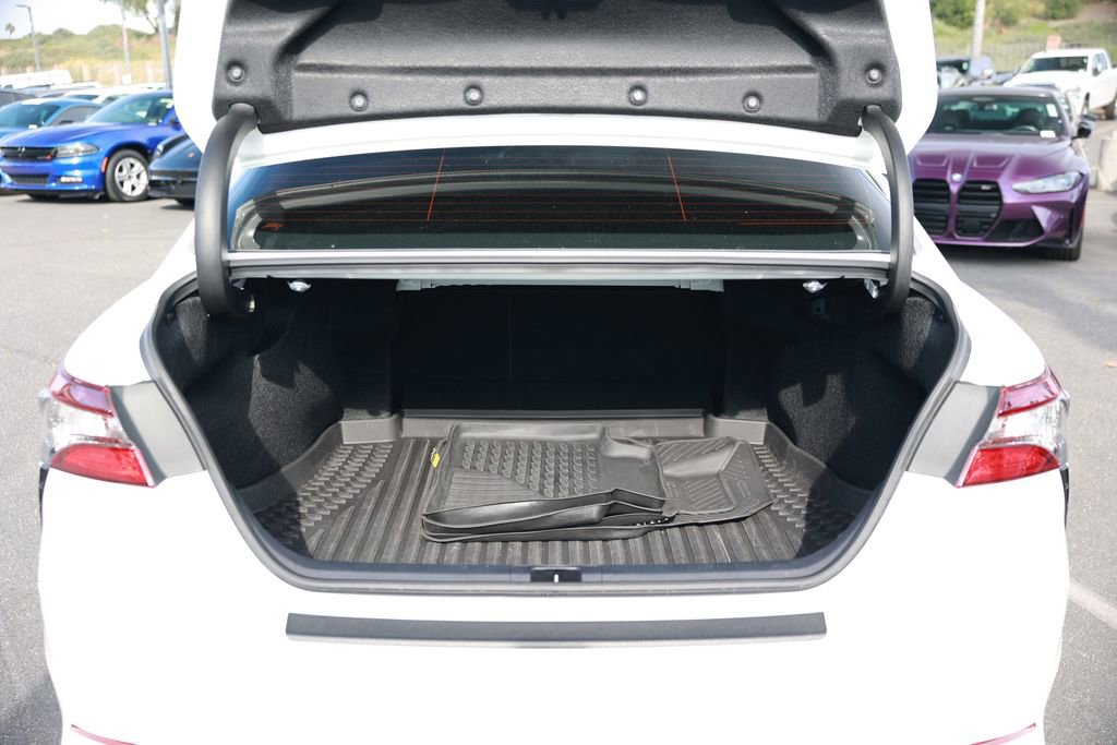 Used 2024 Toyota Camry SE image 35