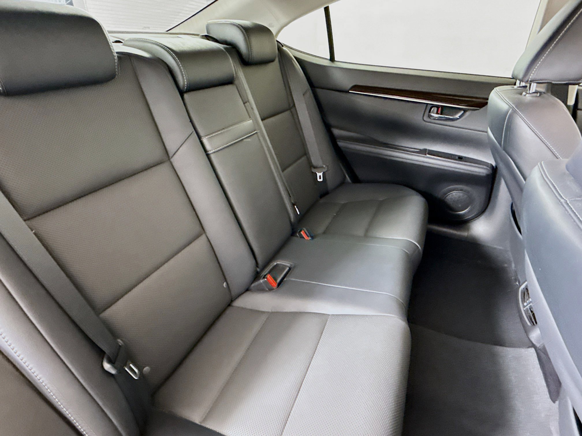 Used 2016 Lexus ES 350 w/ Premium Package w/Wood Trim image 25