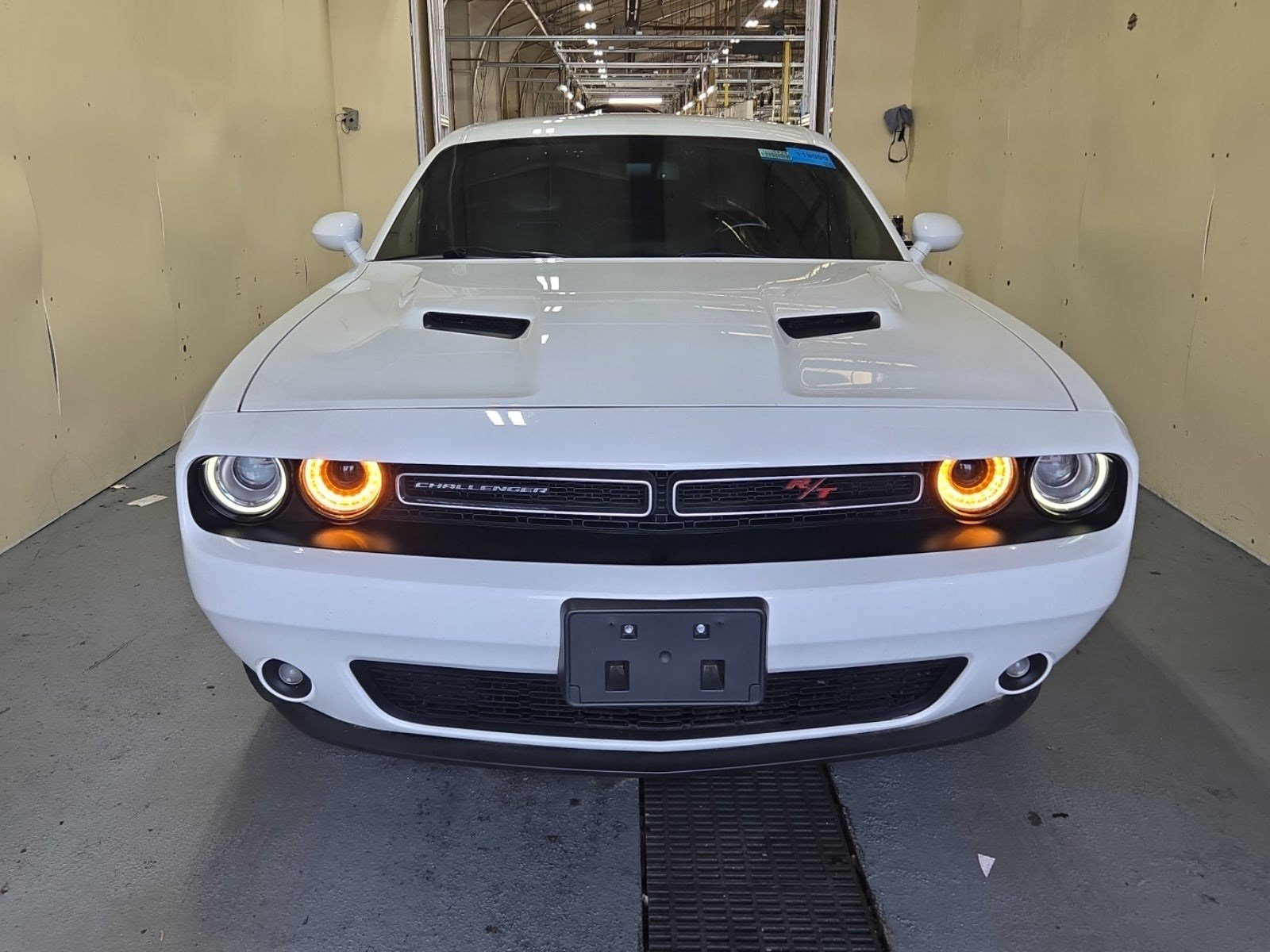 Used 2022 Dodge Challenger SXT w/ Plus Package RWD image 2