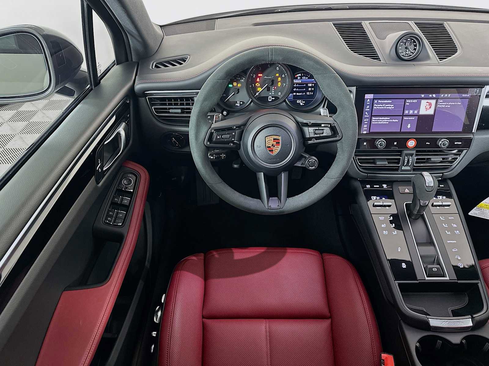 New 2026 Porsche Macan Turbo image 24