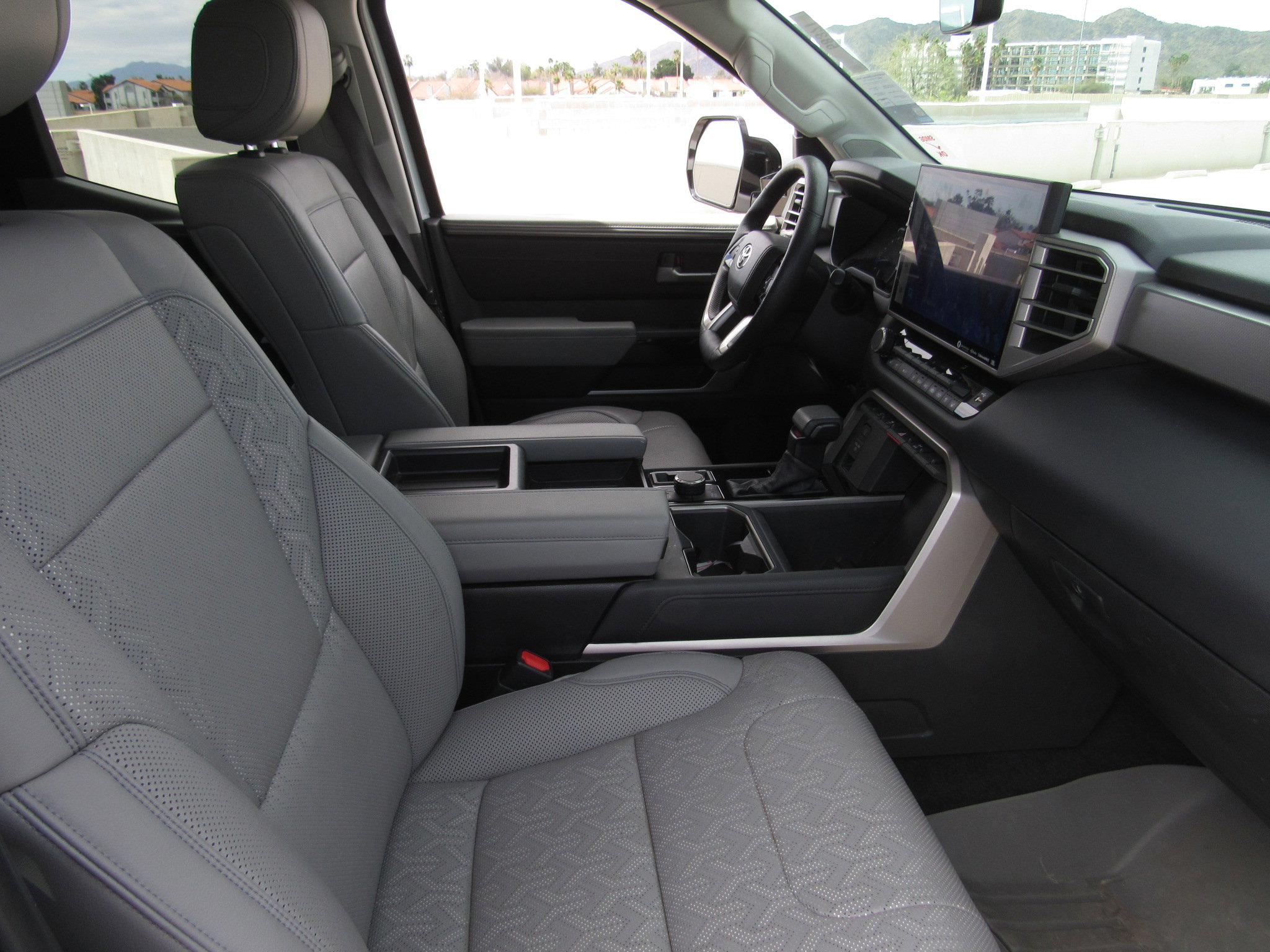 Used 2022 Toyota Tundra Limited w/ TRD Off-Road Package image 11