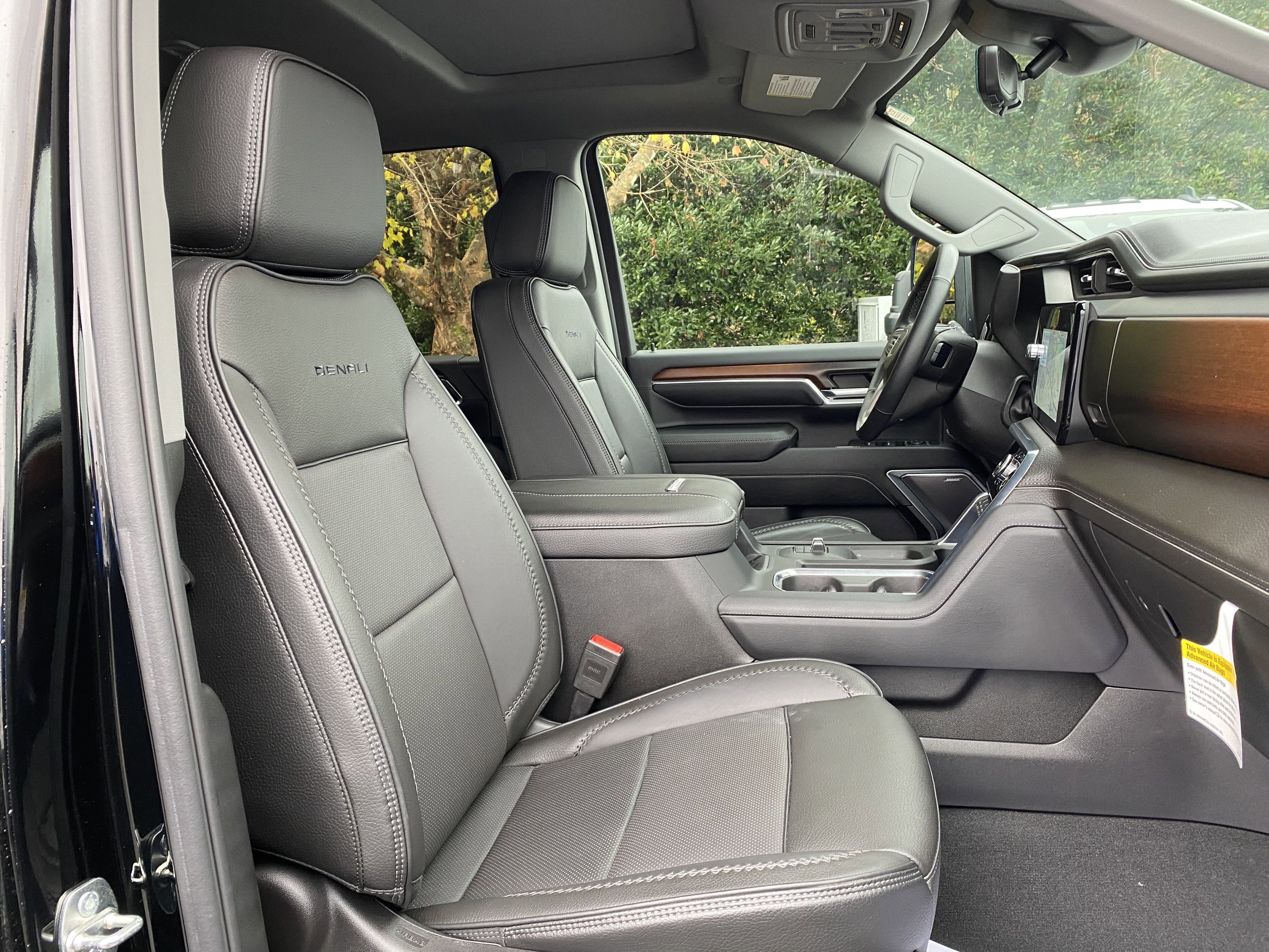 Used 2024 GMC Sierra 2500 Denali w/ Denali Reserve Package image 39