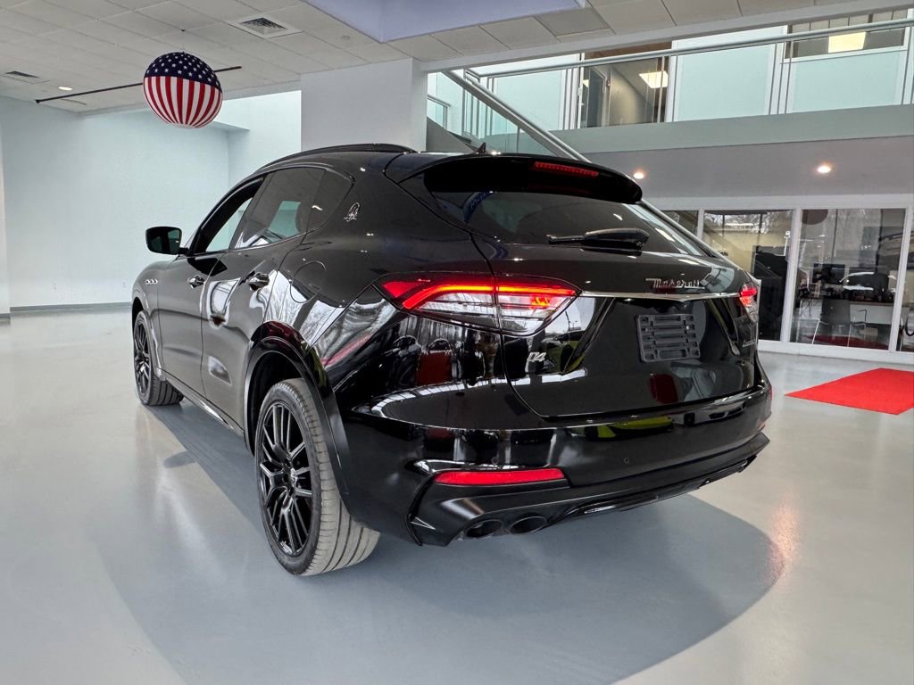 Used 2021 Maserati Levante GranSport image 4