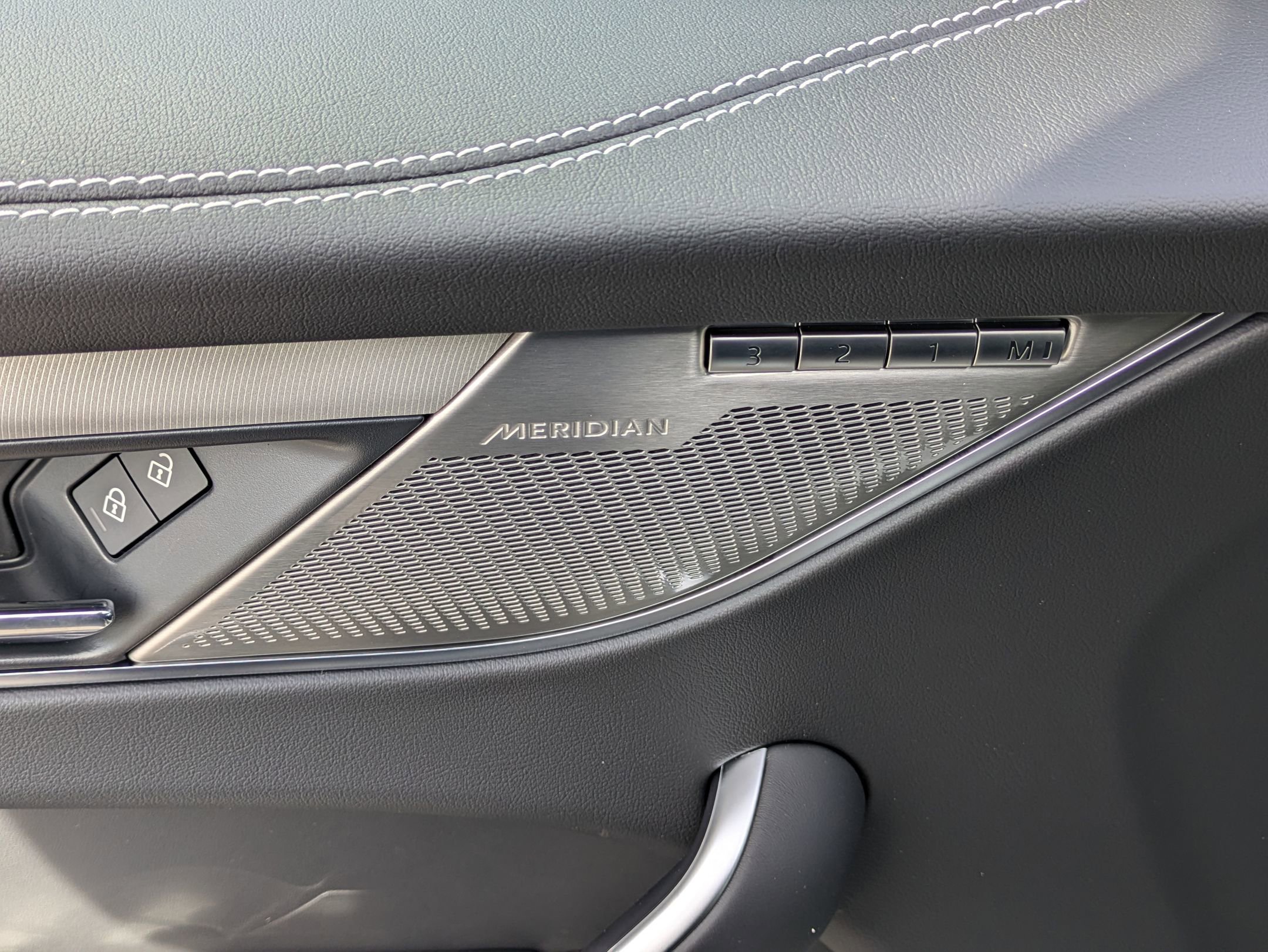 New 2026 Jaguar F-PACE R-Dynamic S image 22