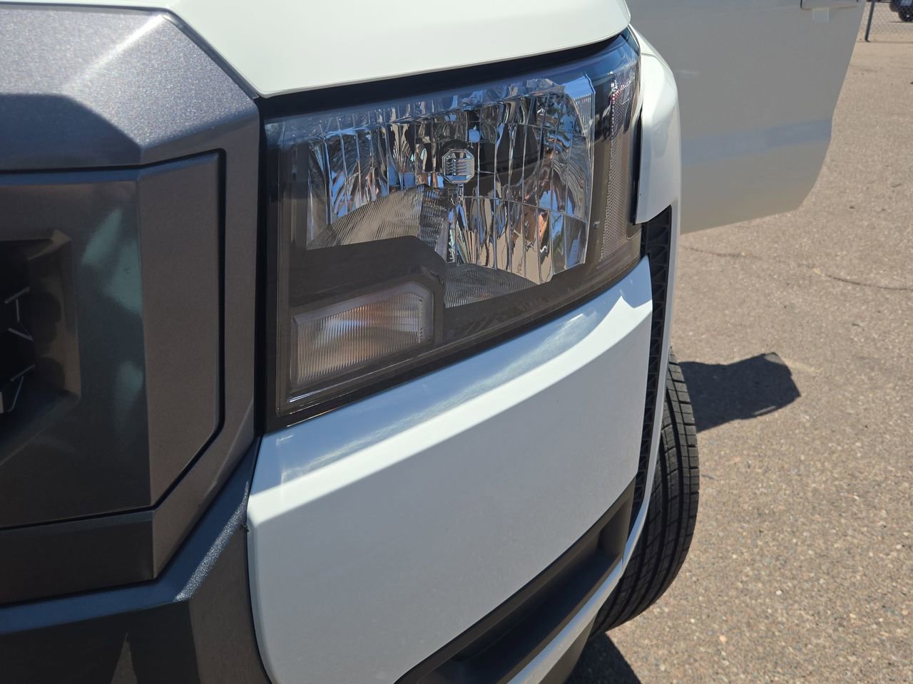 Certified 2025 Nissan Frontier SV RWD image 29