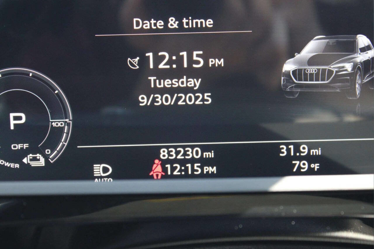 Used 2019 Audi e-tron Prestige image 23
