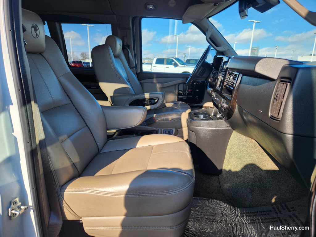Used 2019 Chevrolet Express 2500 w/ Enhanced Convenience Package RWD image 45