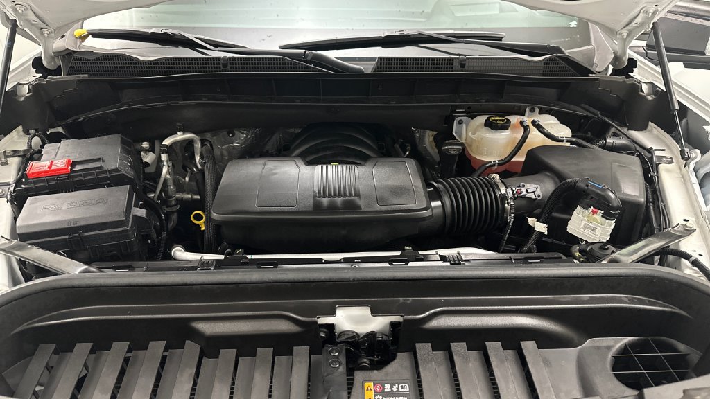 Used 2025 GMC Sierra 1500 AT4 w/ AT4 Premium Package AWD/4WD image 11
