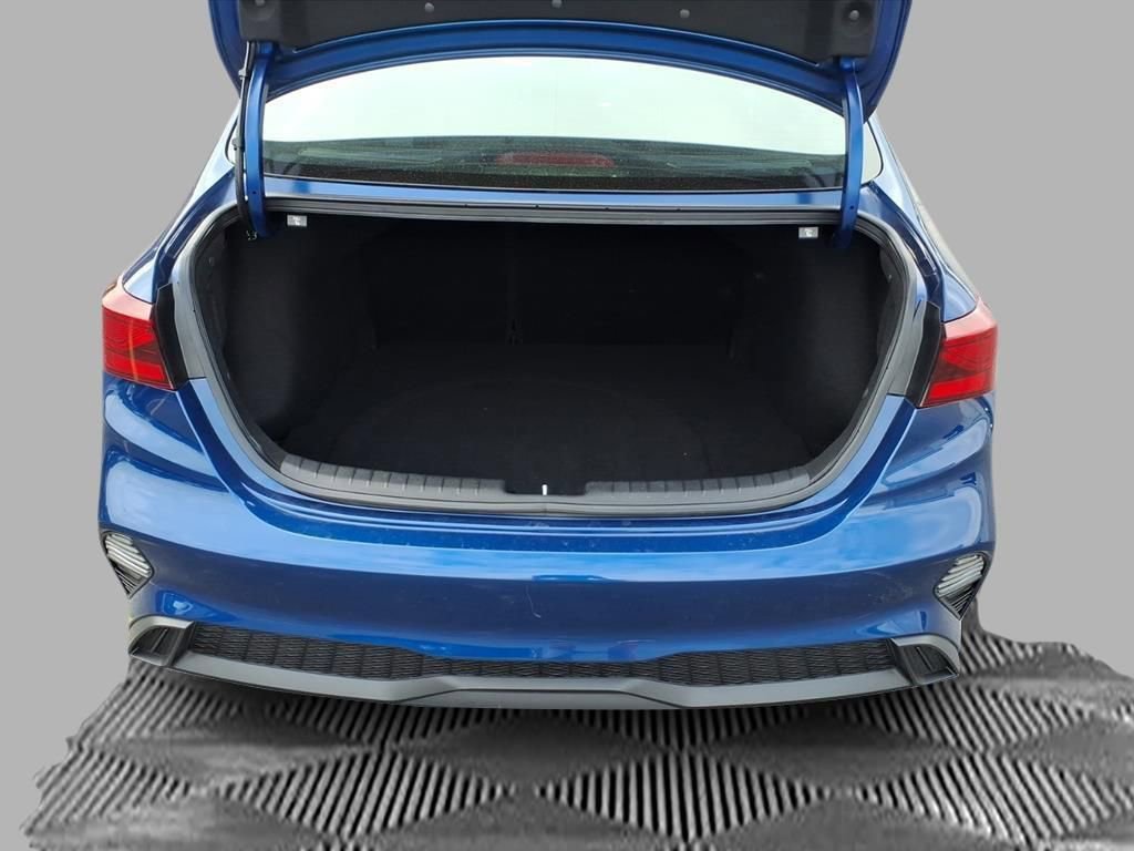 Used 2023 Kia Forte LXS image 27