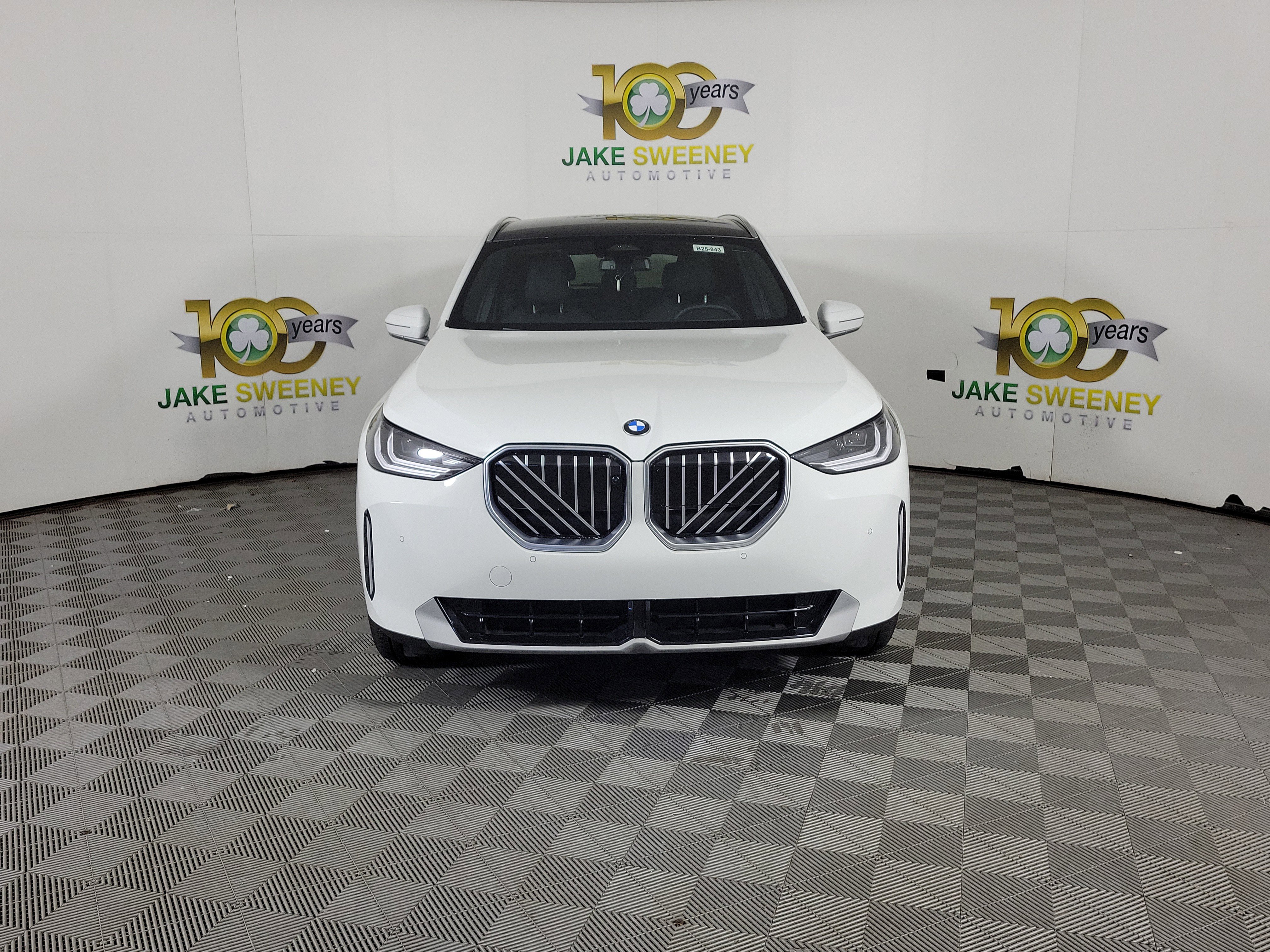 Certified 2025 BMW X3 xDrive30 w/ Premium Package AWD/4WD image 2