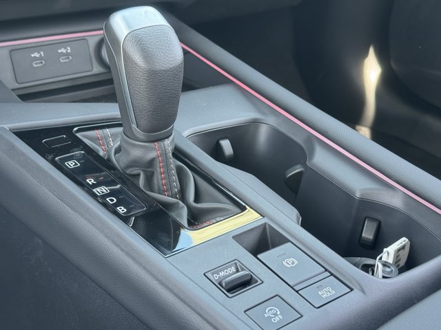 New 2026 Nissan Sentra SR w/ Floor Mat Package FWD image 10