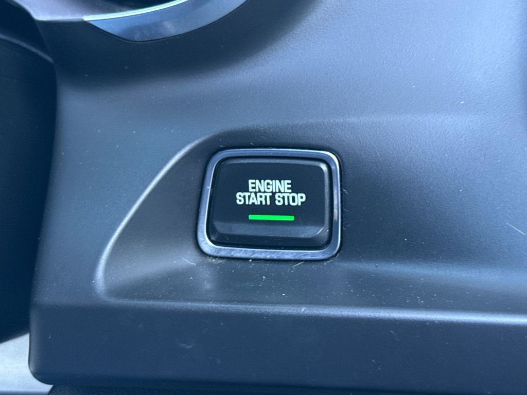 Used 2020 Chevrolet Camaro LT image 24