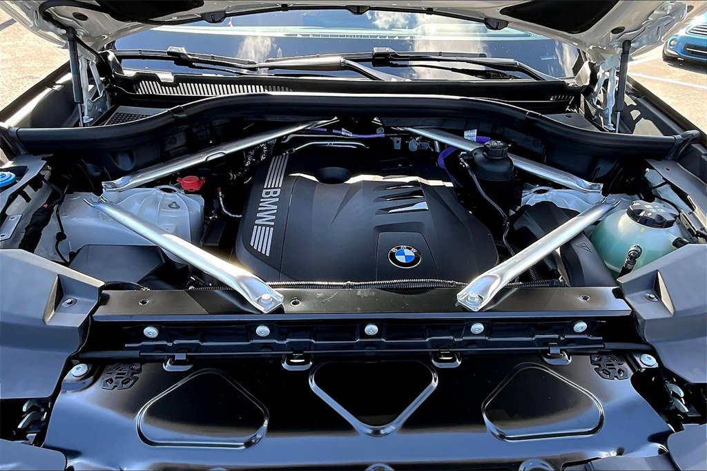 New 2026 BMW X5 xDrive40i w/ M Sport Package image 7