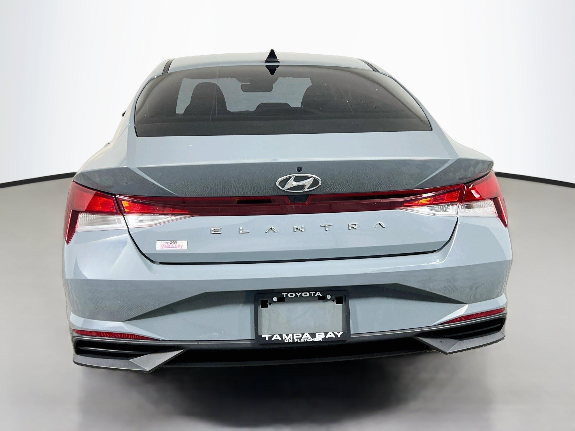 Used 2023 Hyundai Elantra SEL w/ Convenience Package FWD image 6