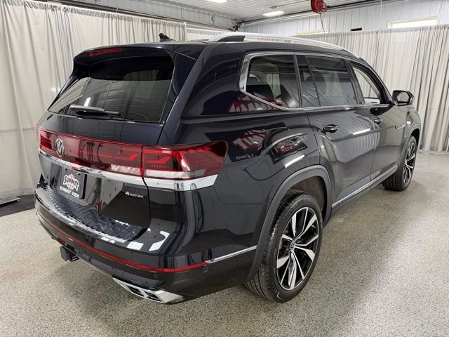 Used 2024 Volkswagen Atlas SEL Premium R-Line image 4