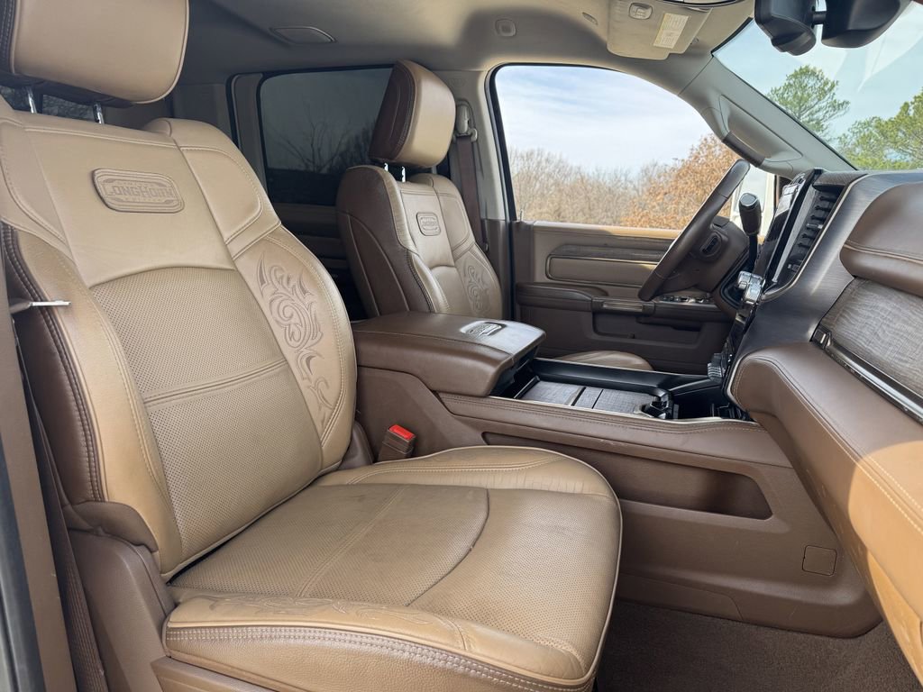 Used 2024 RAM 3500 Limited w/ Towing Technology Group image 28