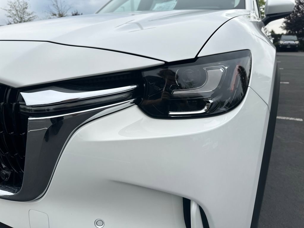 Used 2025 MAZDA CX-90 Plug-In Hybrid w/ Preferred image 9