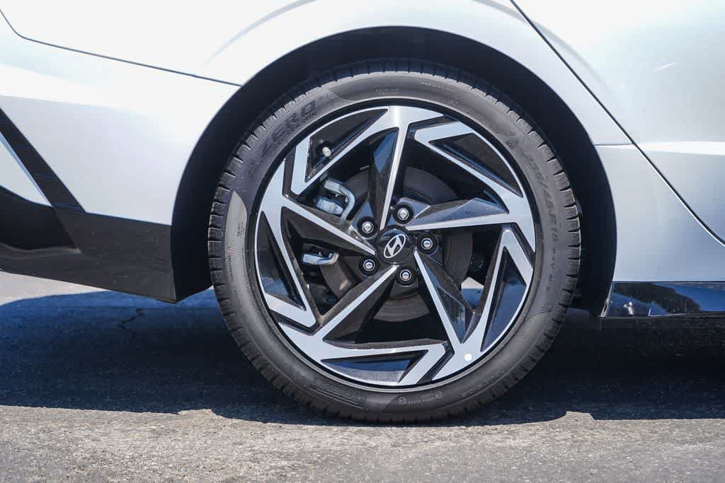 New 2026 Hyundai Sonata SEL FWD image 8