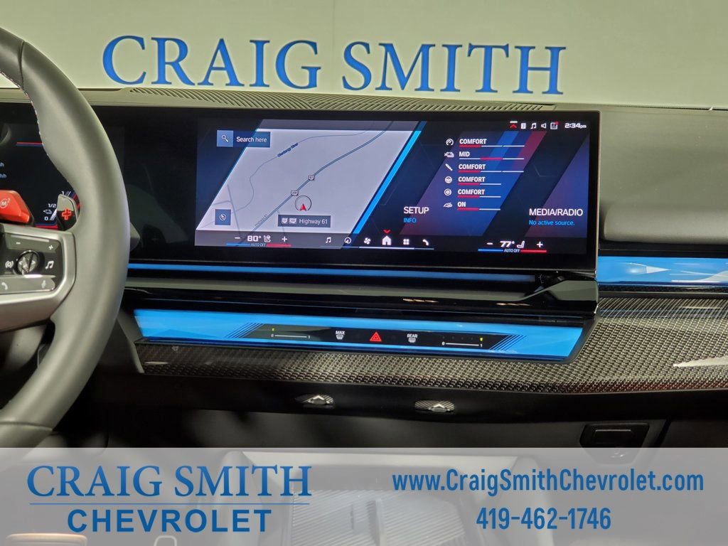 Used 2025 BMW M5 w/ Executive Package image 21