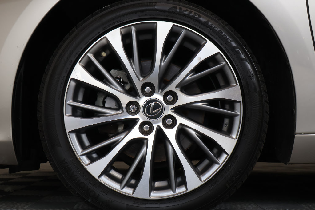 Used 2021 Lexus ES 250 w/ Premium Package AWD/4WD image 10