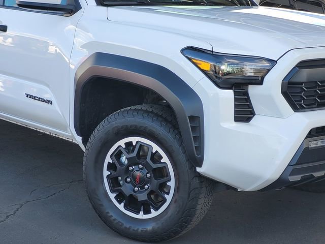 Used 2024 Toyota Tacoma TRD Off-Road AWD/4WD image 3