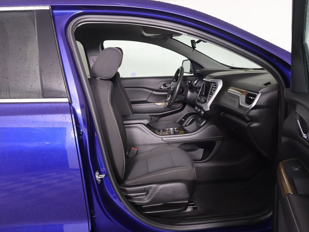 Used 2023 GMC Acadia SLE w/ Driver Convenience Package image 31