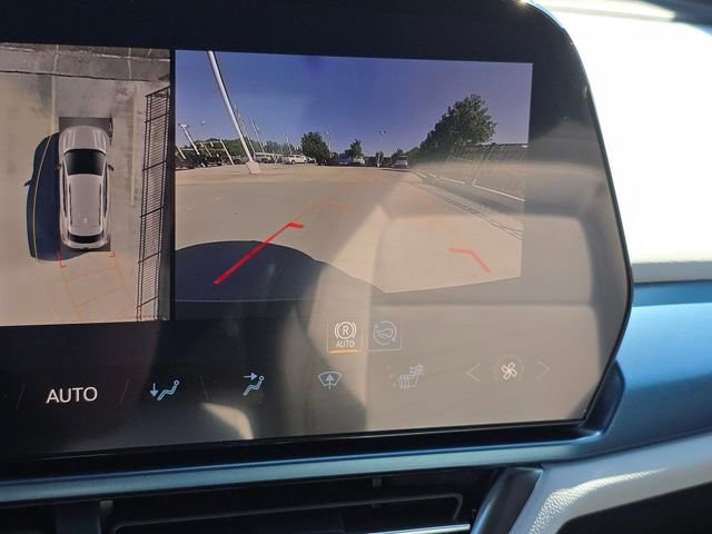 New 2026 Chevrolet Equinox EV LT image 5