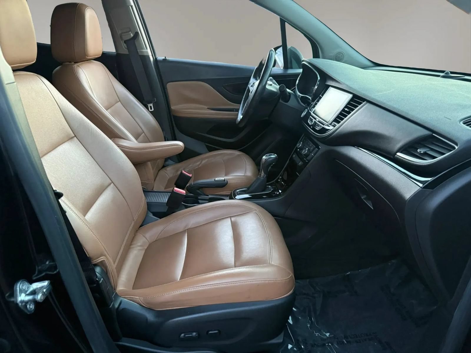 Used 2017 Buick Encore Essence FWD image 20