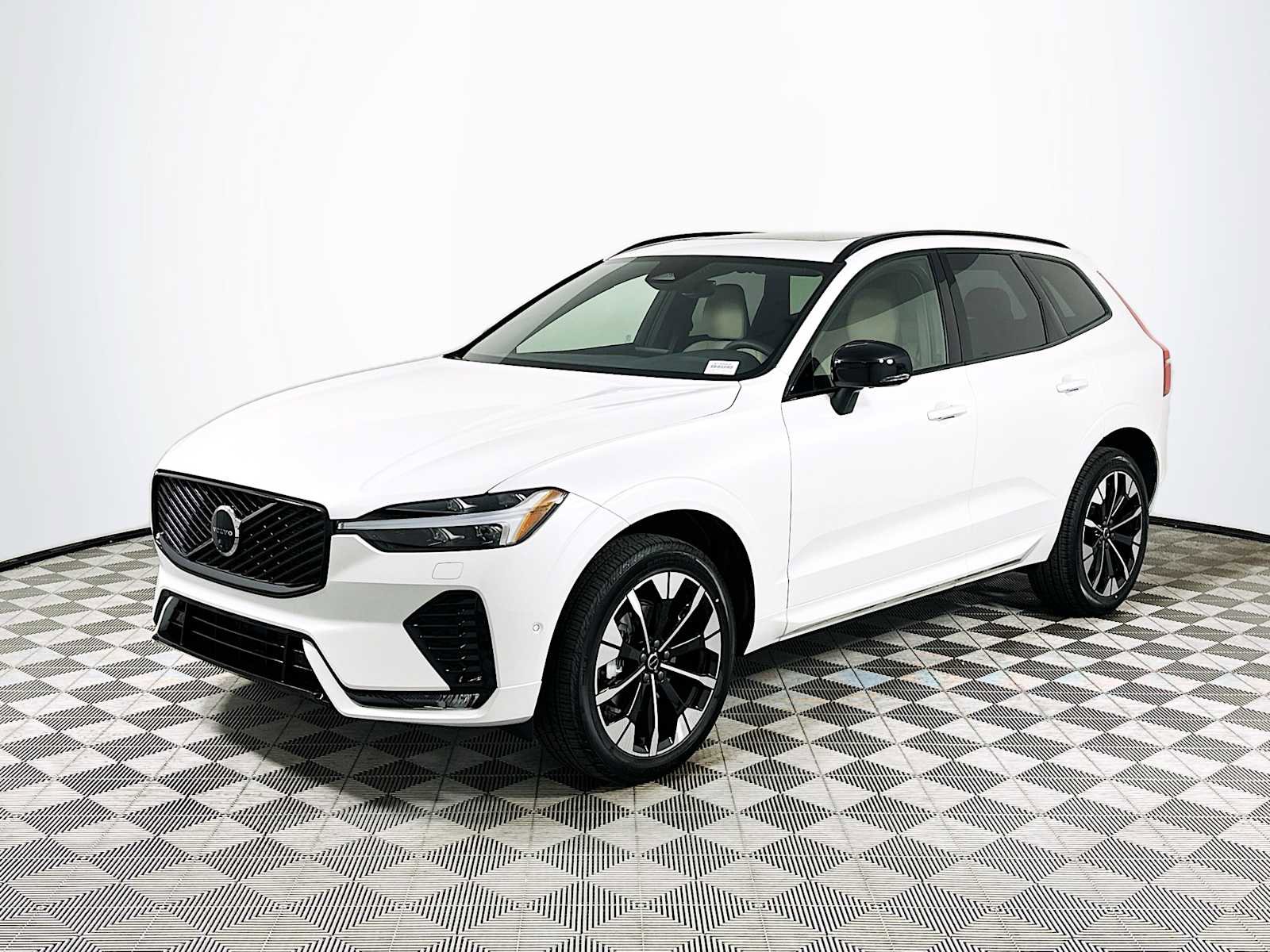 New 2026 Volvo XC60 B5 Plus w/ Protection Package Premier image 3