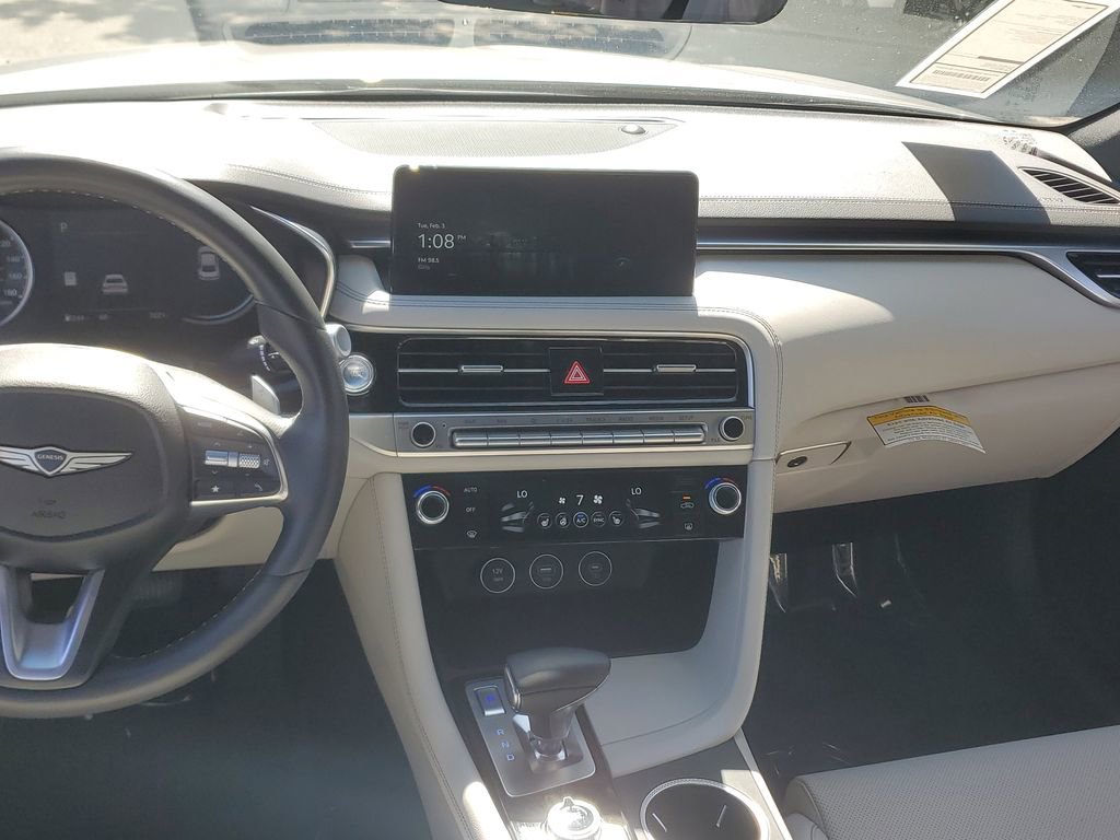 Used 2025 Genesis G70 2.5T image 21