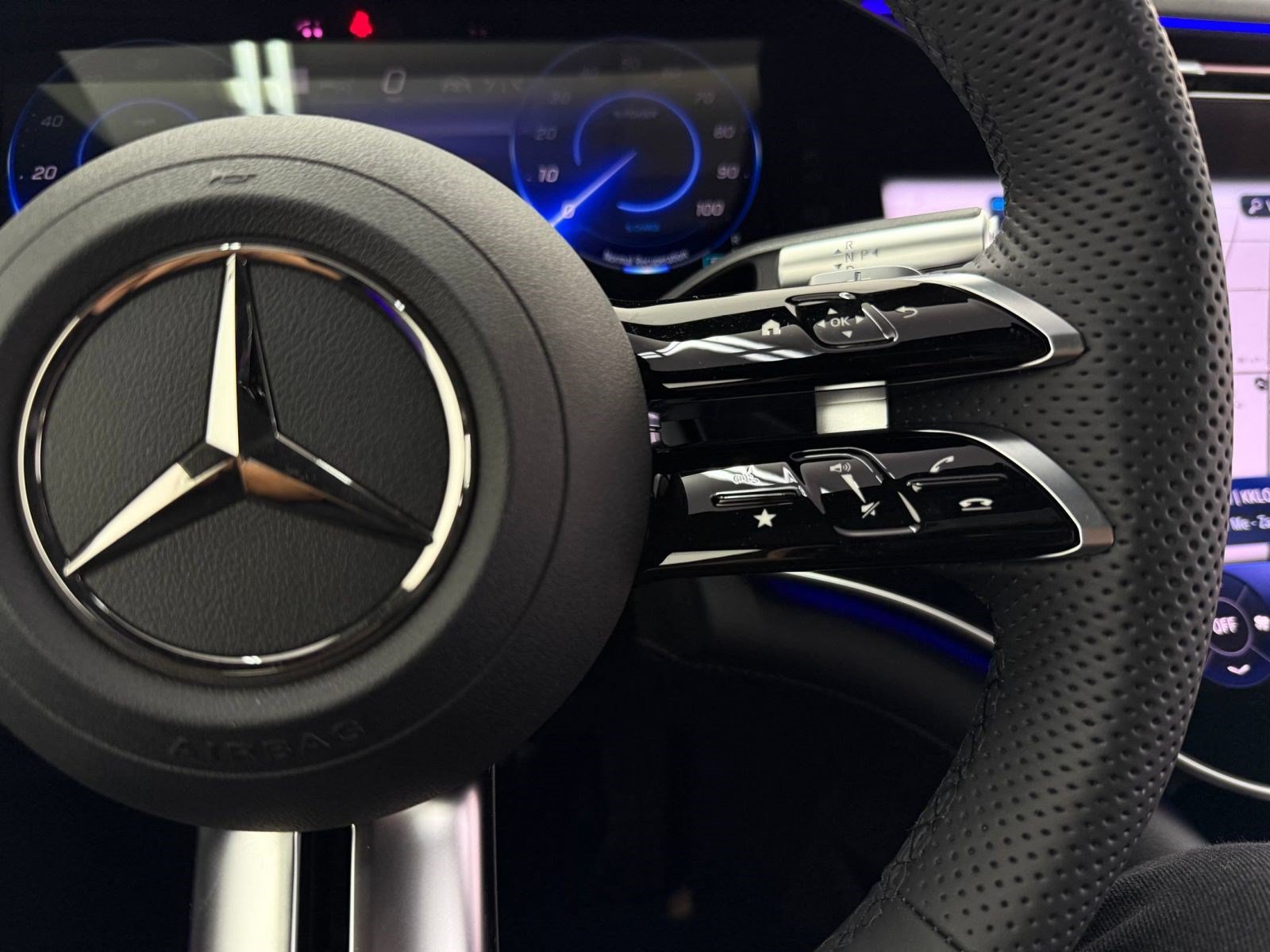New 2026 Mercedes-Benz EQS 580 4MATIC Sedan image 30
