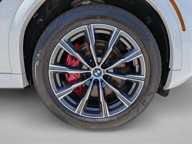 Used 2026 BMW X6 xDrive40i w/ Climate Comfort Package image 23