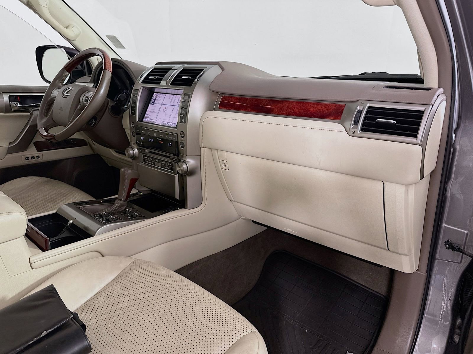 Used 2013 Lexus GX 460 Premium AWD/4WD image 34