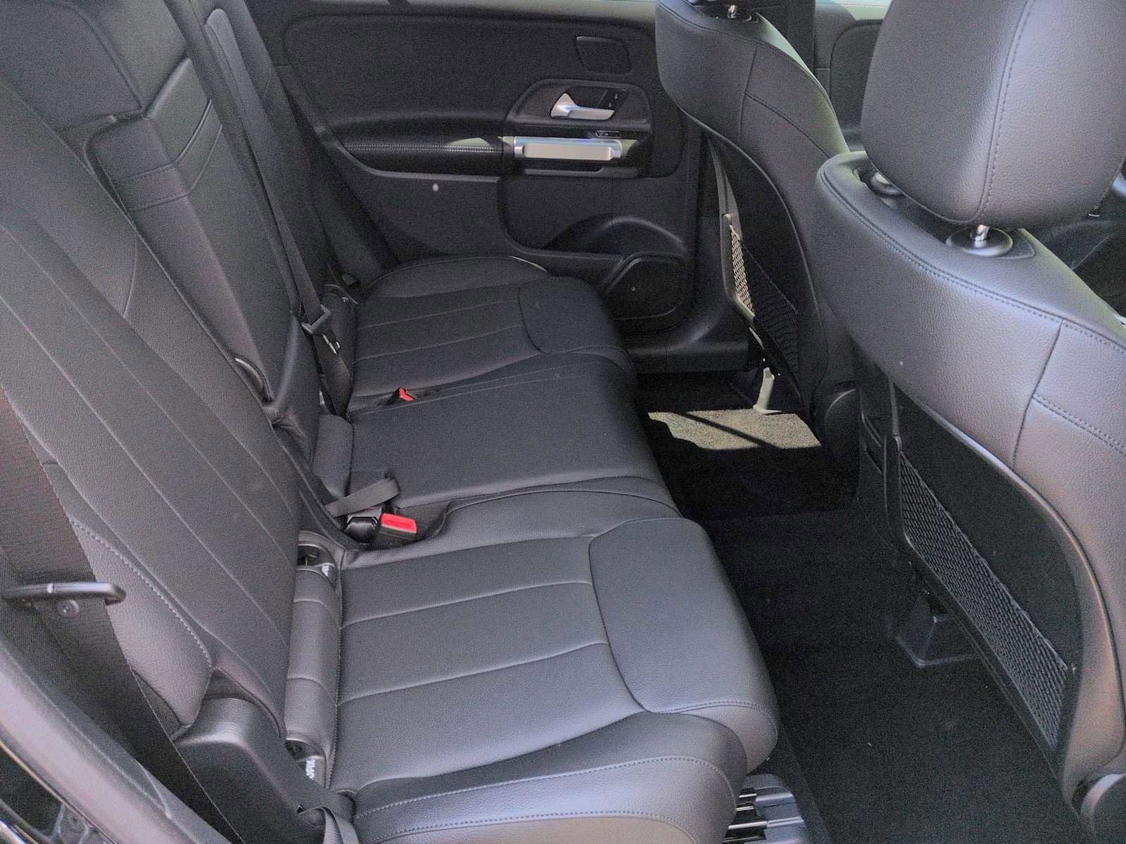 Used 2026 Mercedes-Benz GLB 250 4MATIC image 22