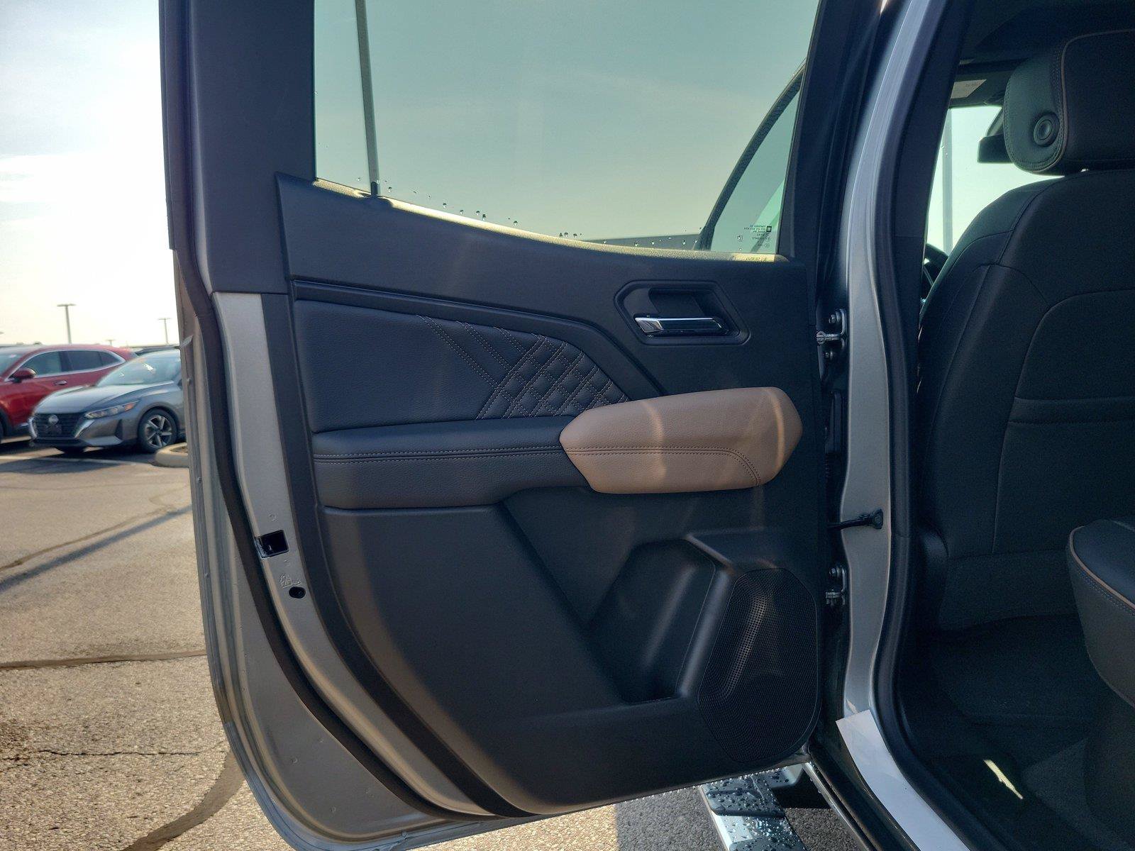 New 2026 GMC Canyon Denali AWD/4WD image 16