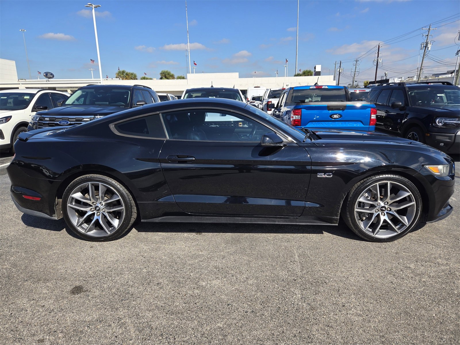 Used 2016 Ford Mustang GT Premium image 4