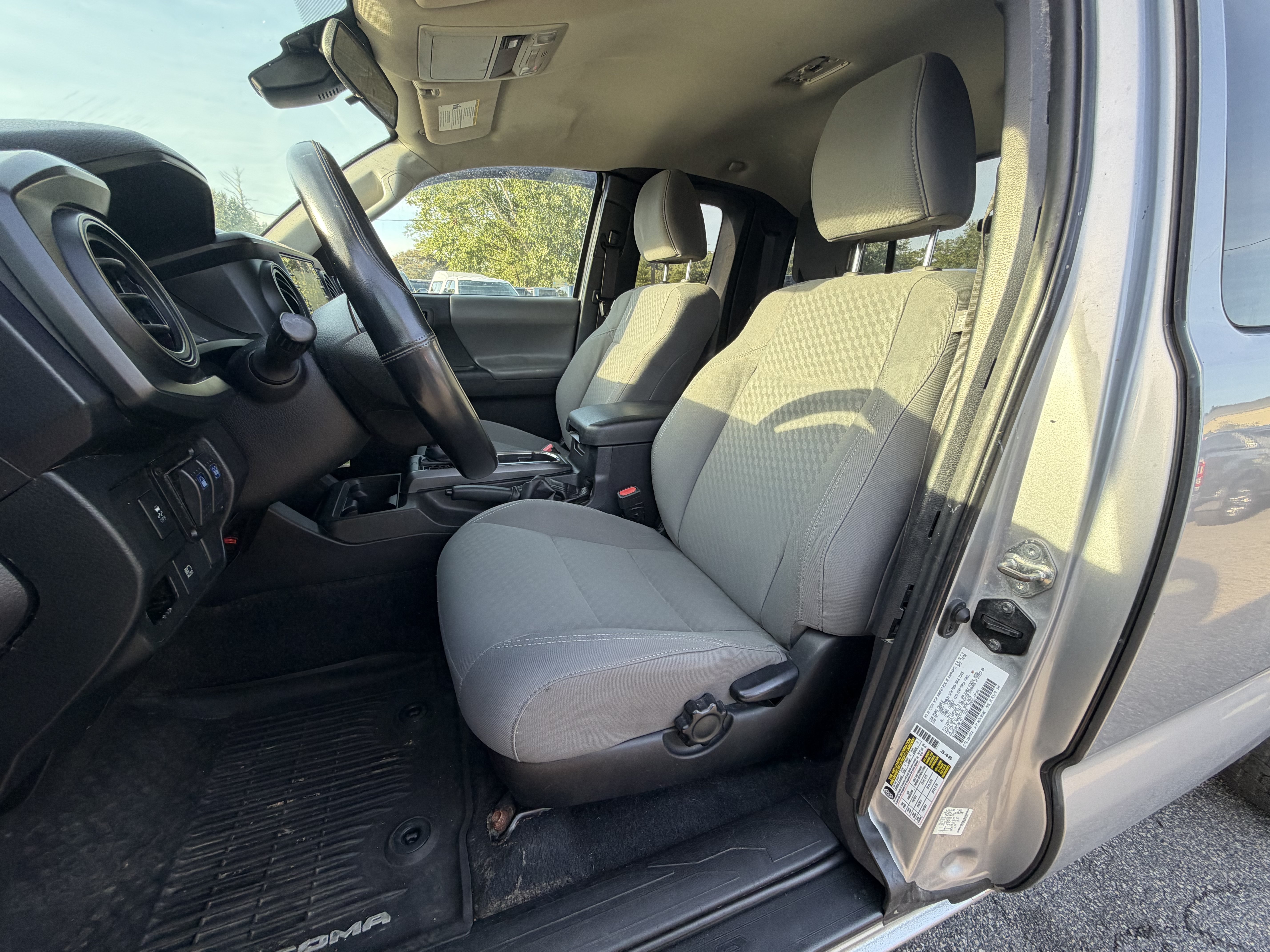 Used 2021 Toyota Tacoma SR w/ SR Convenience Package RWD image 10
