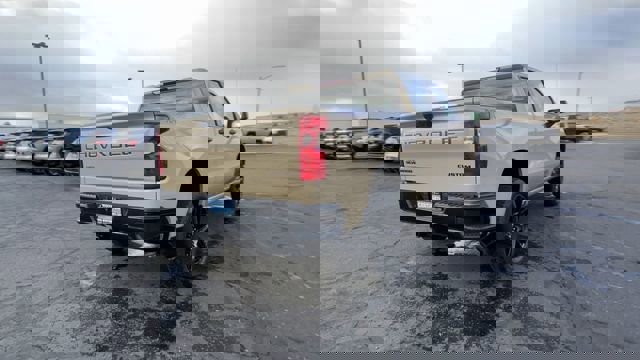 Certified 2023 Chevrolet Silverado 1500 Custom Trail Boss w/ LPO, Dark Essentials Package image 8